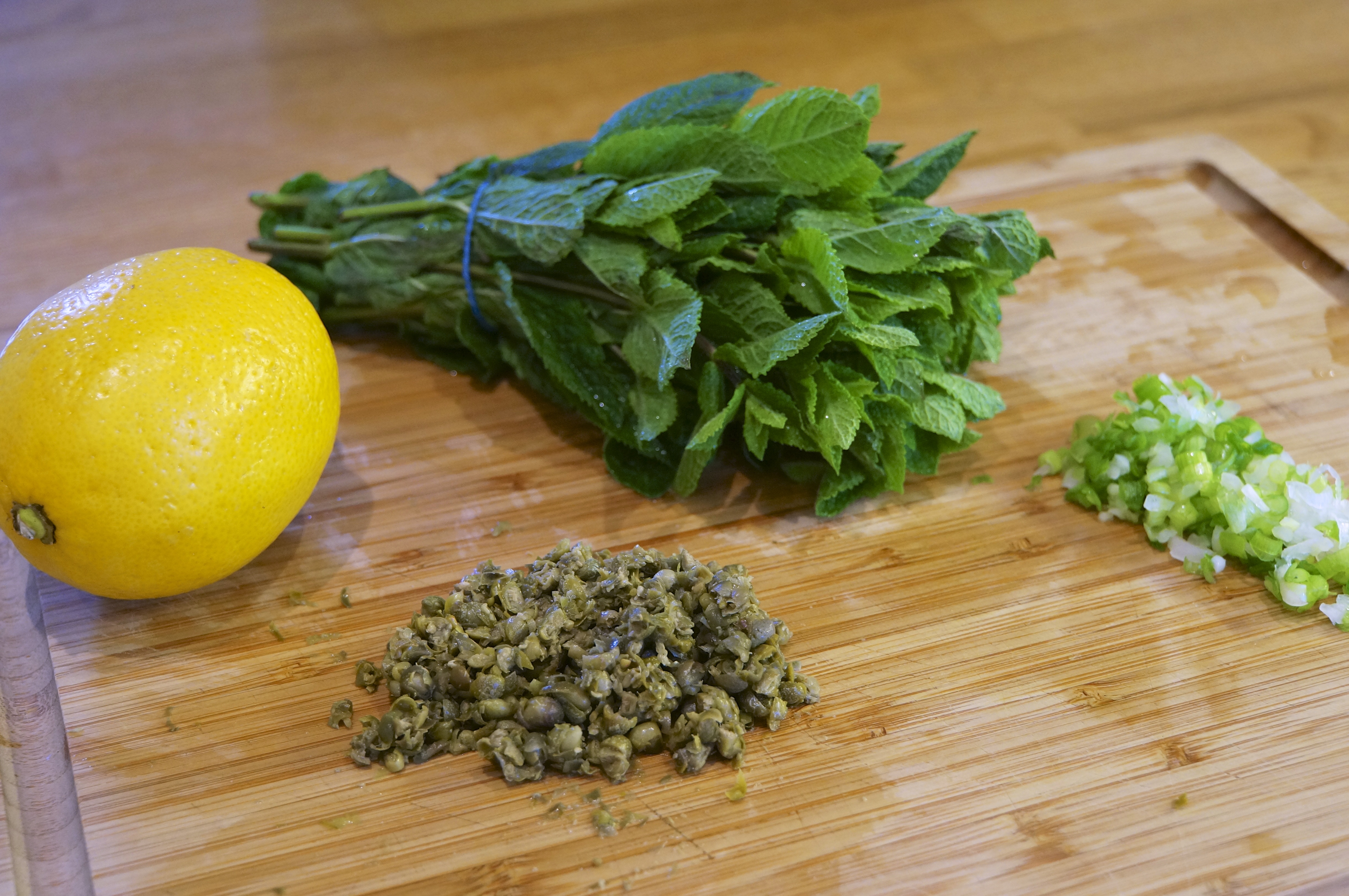 mushy peas ingredients, lemon, mint, scallions, capers