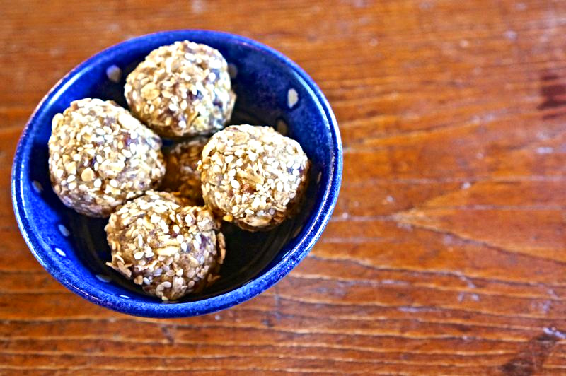 Almond & Oat Protein Balls
